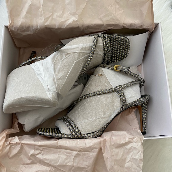 Beautiful heels - Picture 8 of 16